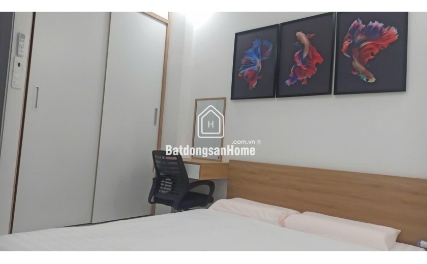 Bán nhà đẹp 4 tầng full tiện nghi – thang máy + NLMT – đường 10m Phước Long